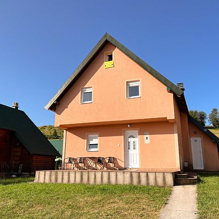 Guest House Happy Žabljak Esterno foto
