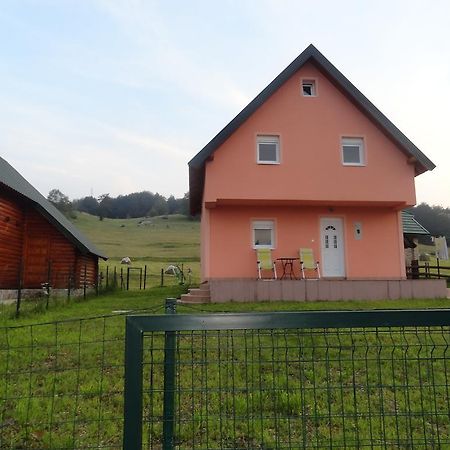 Guest House Happy Žabljak Esterno foto